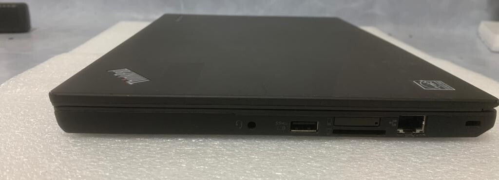 Lenovo ThinkPad x250 12.5" i5(5th) 8GB RAM  120GB SDD  Window 10 Pro