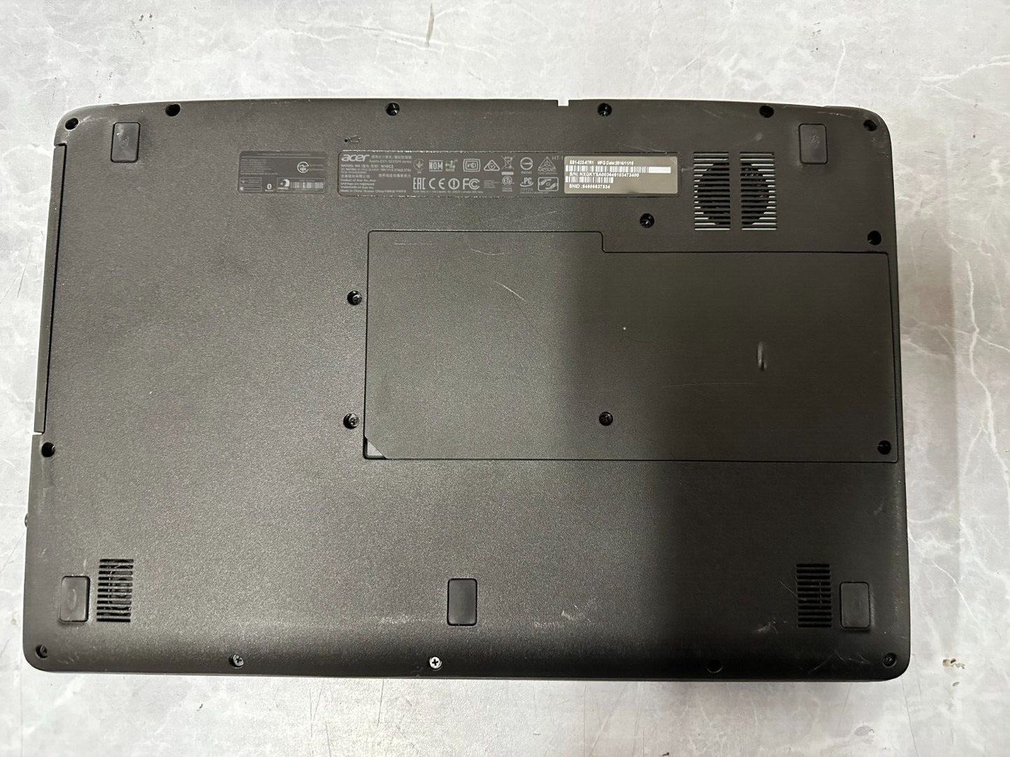 ACER ASPIRE ES1-523 15.6"  AMD A6-7310/16GB RAM/240GB SSD/ WINDOWS 11 with newBT